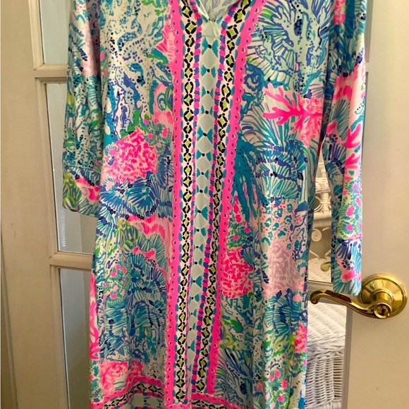 Beautiful classic Lilly Pulitzer dress beautiful colors - Picture 3 of 4